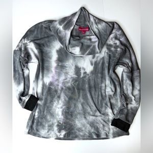 Gray tie dye shirt